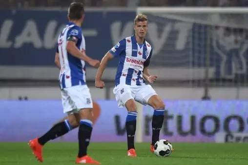 推射拉开了 推射拉开了