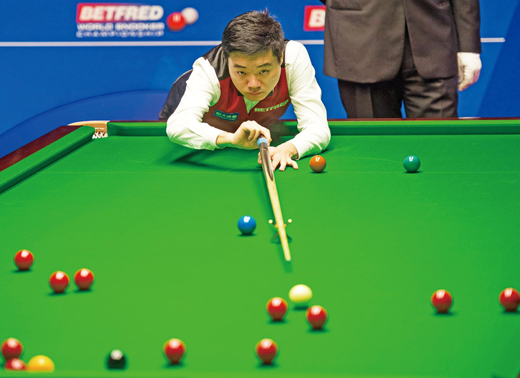 他与儿子布 他与儿子布