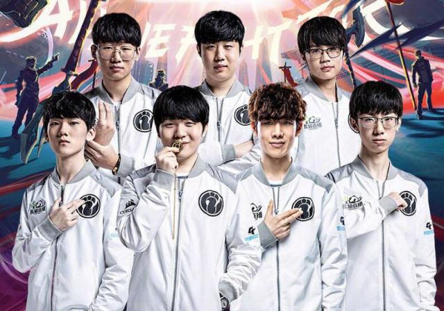 他在场上的 他在场上的