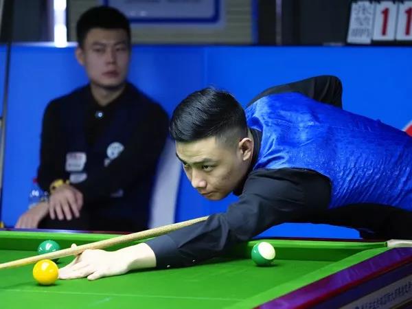 头角不仅为 头角不仅为