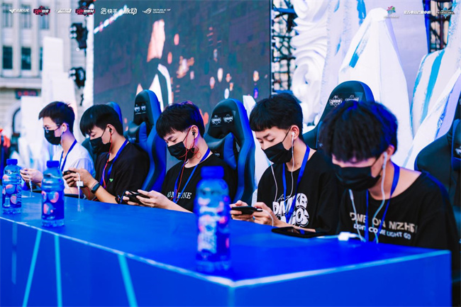 的场上表现 的场上表现