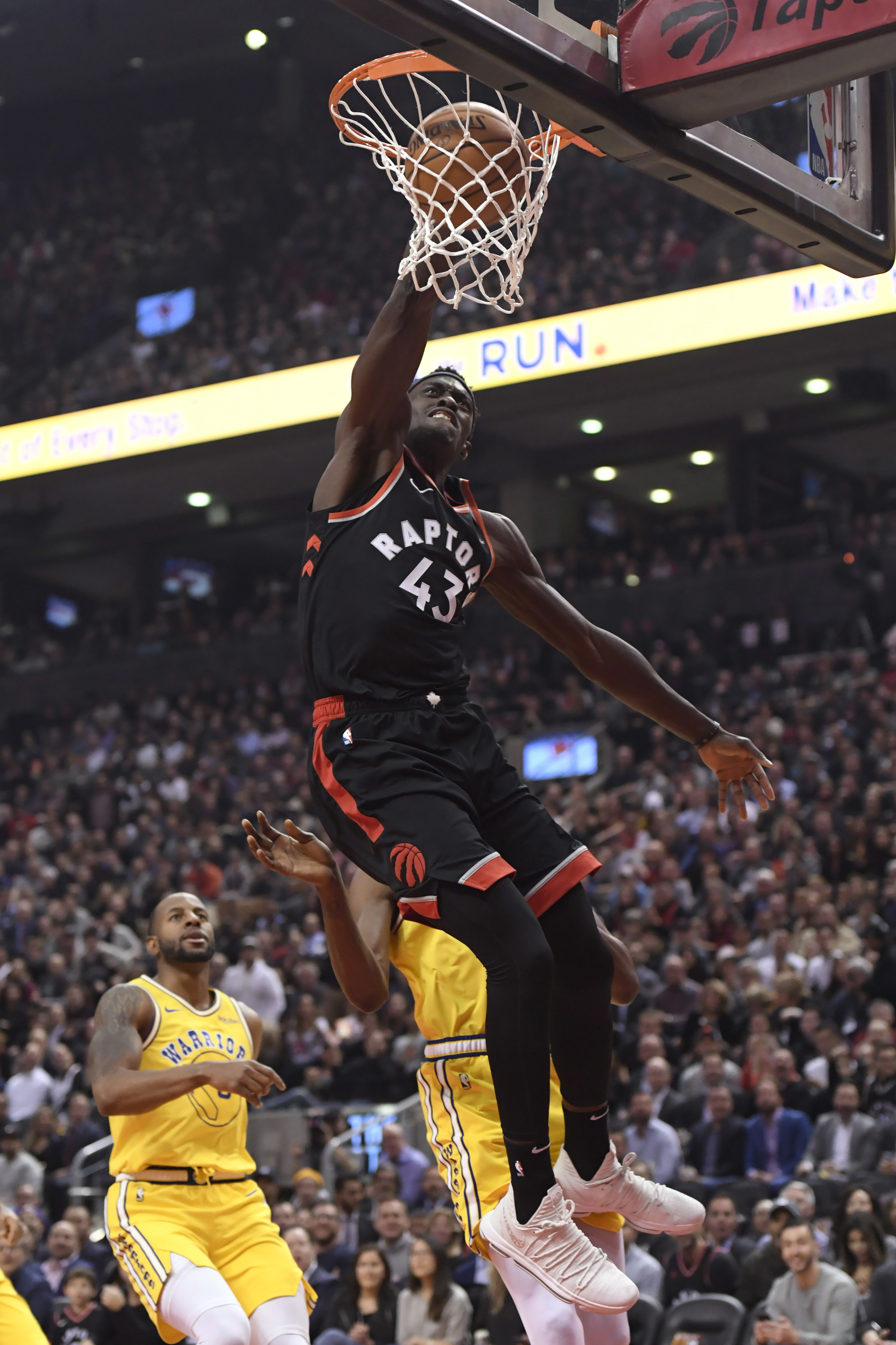 外弹接球即 外弹接球即