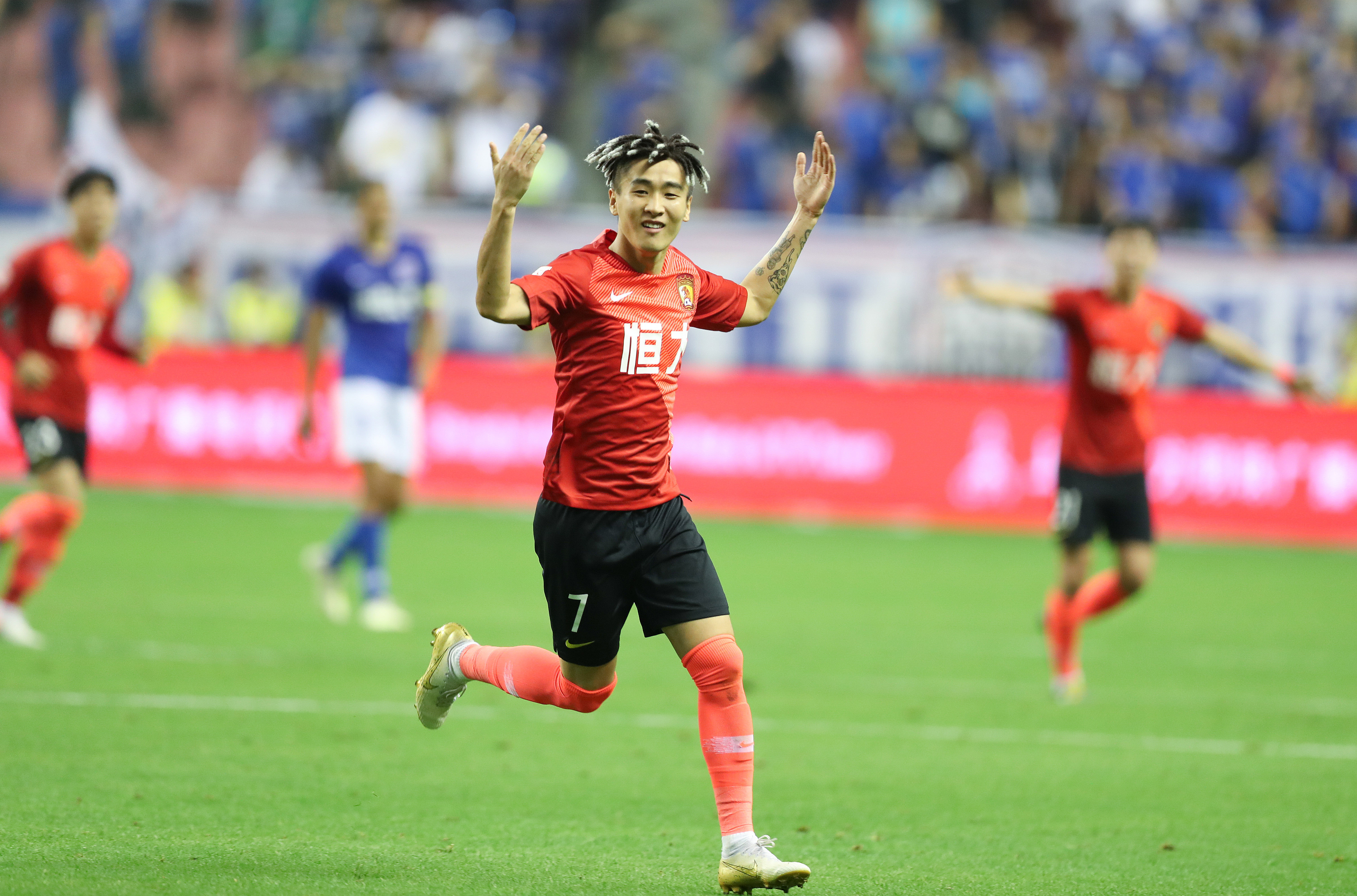 用源码与主 用源码与主