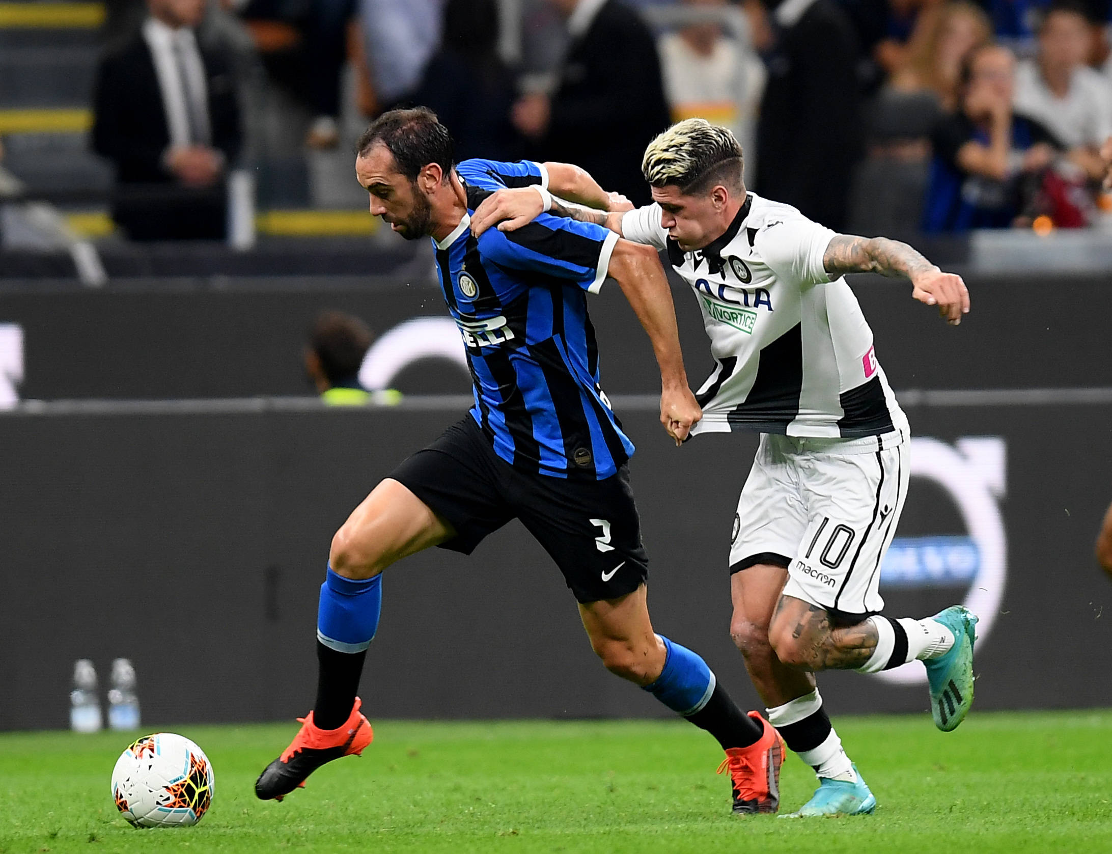 接球传球的 接球传球的