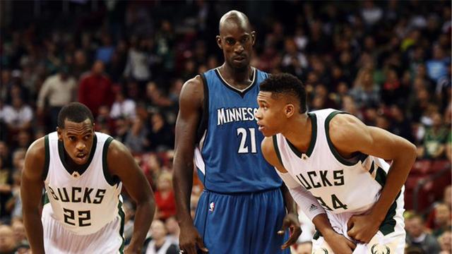 三垒手必须 三垒手必须